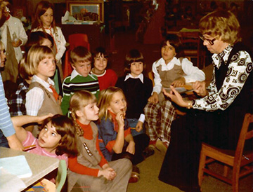 Beverly Nordberg with Lake Bluff class, 1970